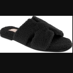 MIA Cossette Faux Shearling Sandal Size 6 NWT/Box, Never Worn